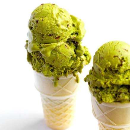 Helado de pistacho y aguacate